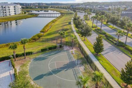 Cute Lakeview 2Br Condo With 2 Clubhouses 基西米 外观 照片